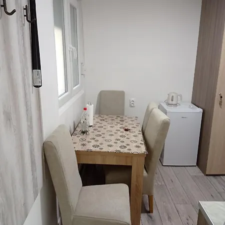 7 Days Premium Apartment 2 Subotica Exterior foto